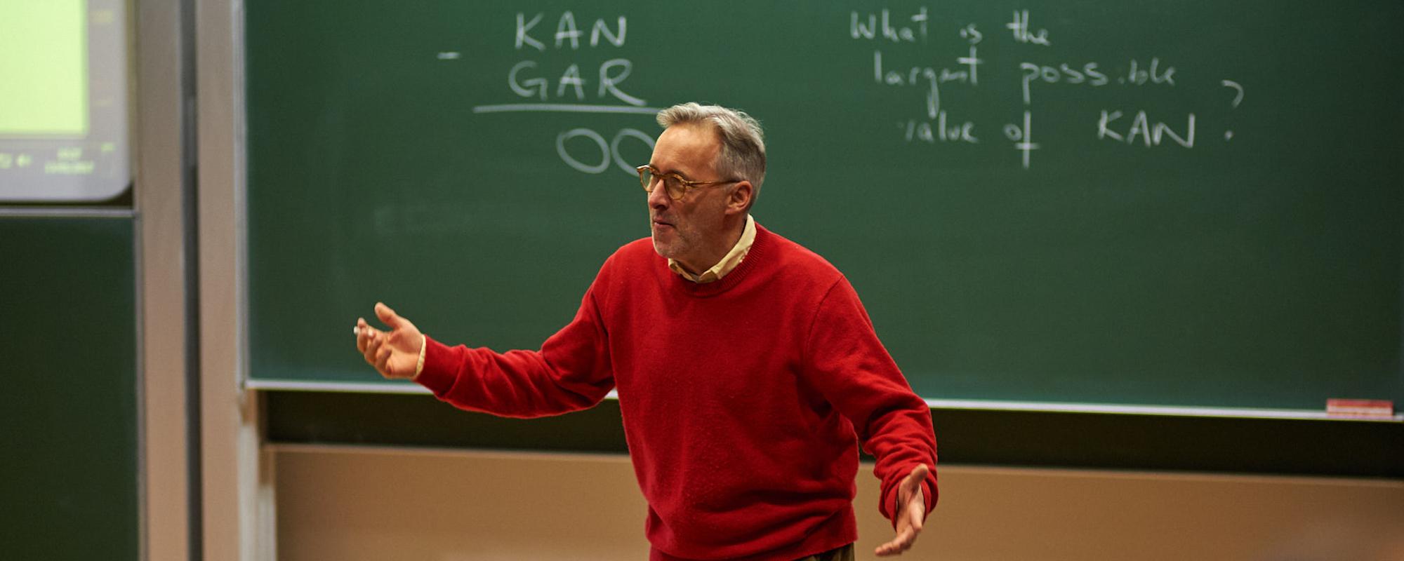 Charlie Gilderdale from NRICH leading interactive talk session at the Centre for Mathematical Sciences
